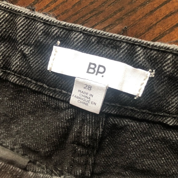 Black shorts - Picture 3 of 3